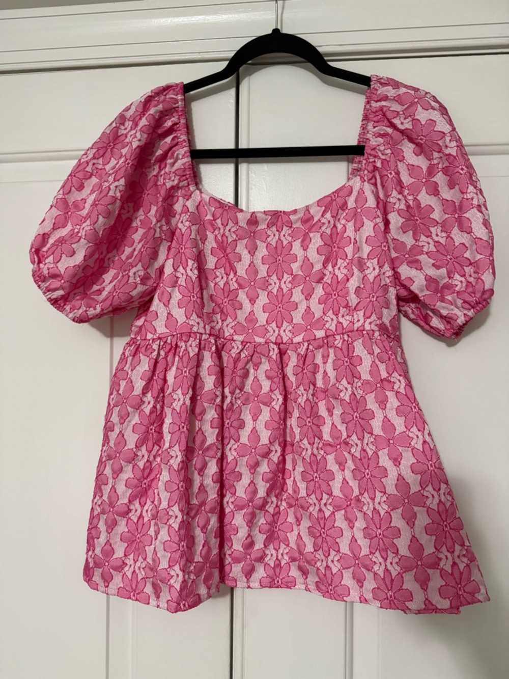 Entro Pink Floral Lace Puff Sleeve Peplum Top